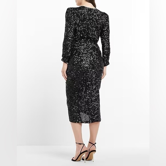 Sequin V-Neck Puff Shoulder Ruched
Midi Sheath Dress - Picture 3 of 6